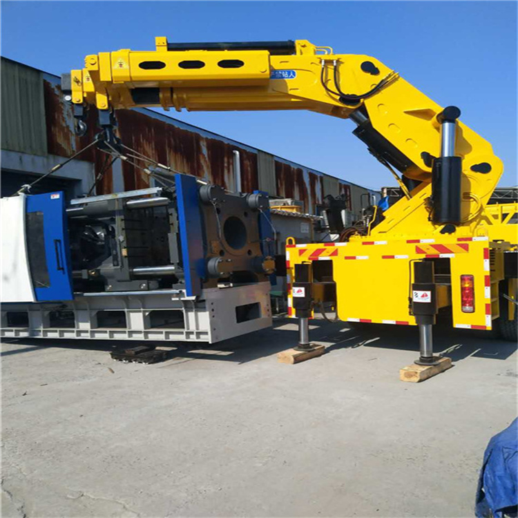 柳城 大吨位折臂吊出租费用解析：一小时租赁多少钱