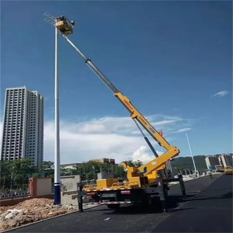 柳城维修路灯的曲臂升降车出租