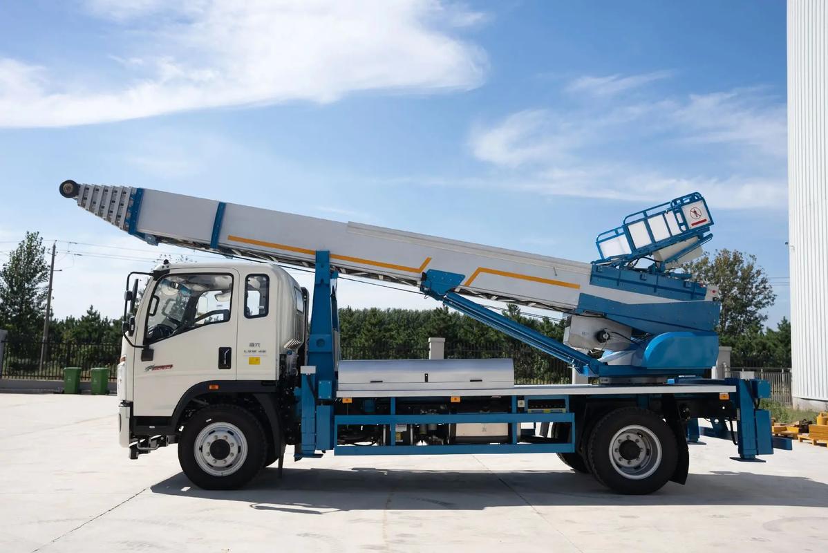 柳城云梯上料车租赁费用