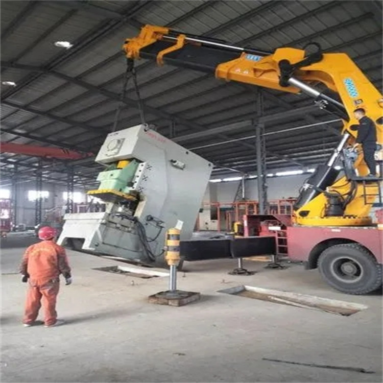 柳城80吨折臂吊车出租附近电话