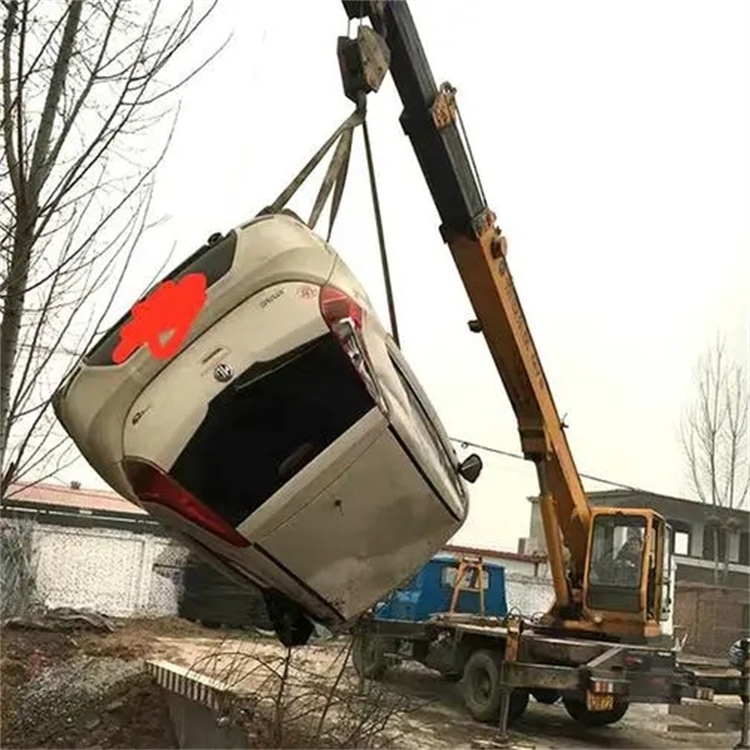 柳城随时待命，吊车24小时道路救援服务全解析